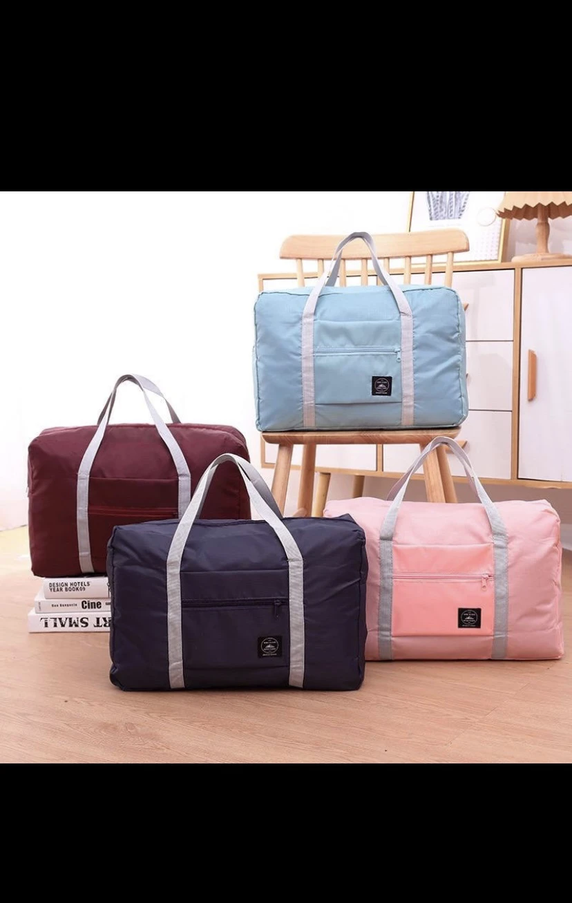Foldable travelling bag